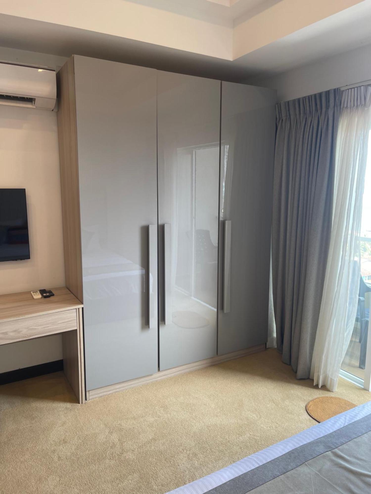 Ocean Breeze Sea View Luxury Apartments Негомбо Екстериор снимка