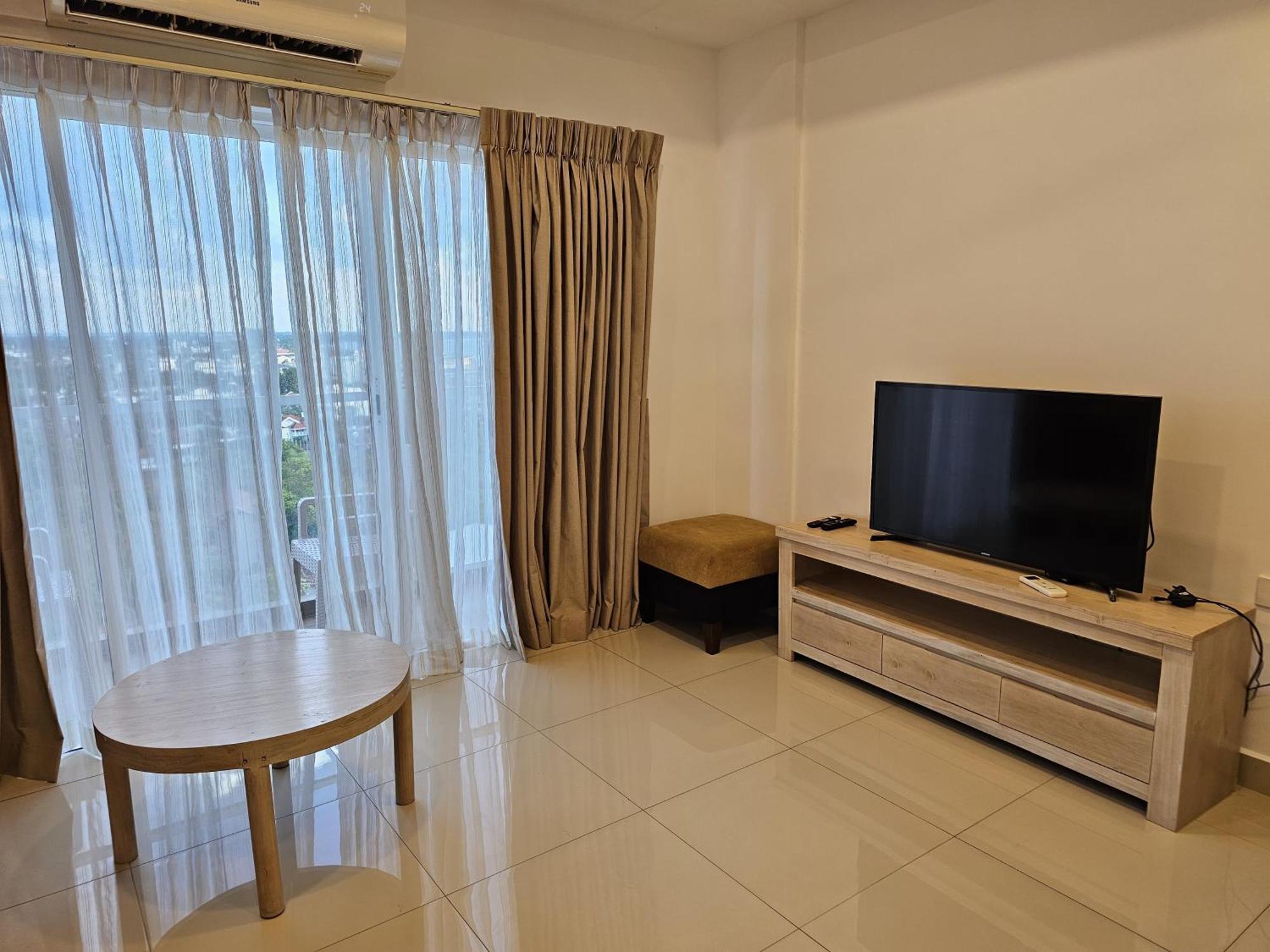 Ocean Breeze Sea View Luxury Apartments Негомбо Екстериор снимка