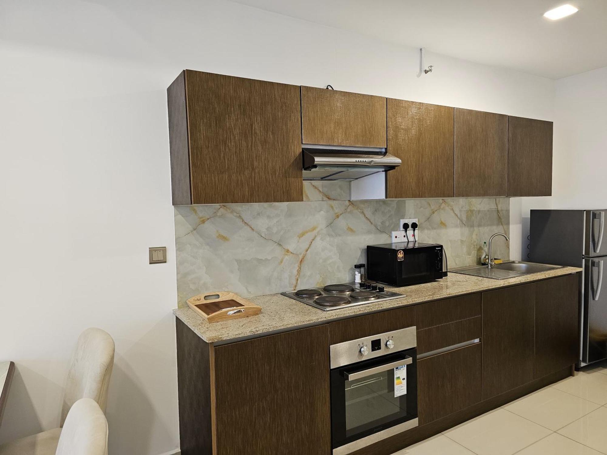 Ocean Breeze Sea View Luxury Apartments Негомбо Екстериор снимка